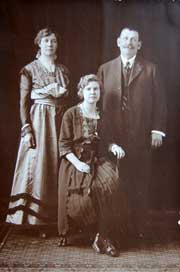 Anders Göran johannesson with his family